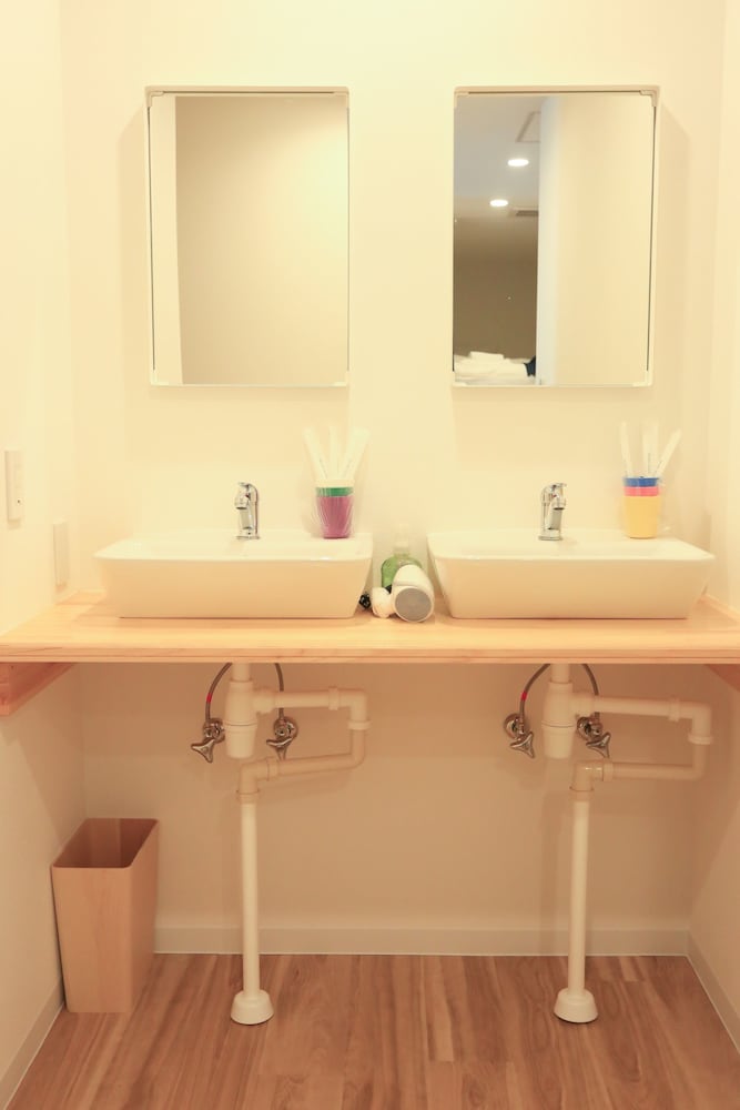Coins Hostel Tenjin 42/46