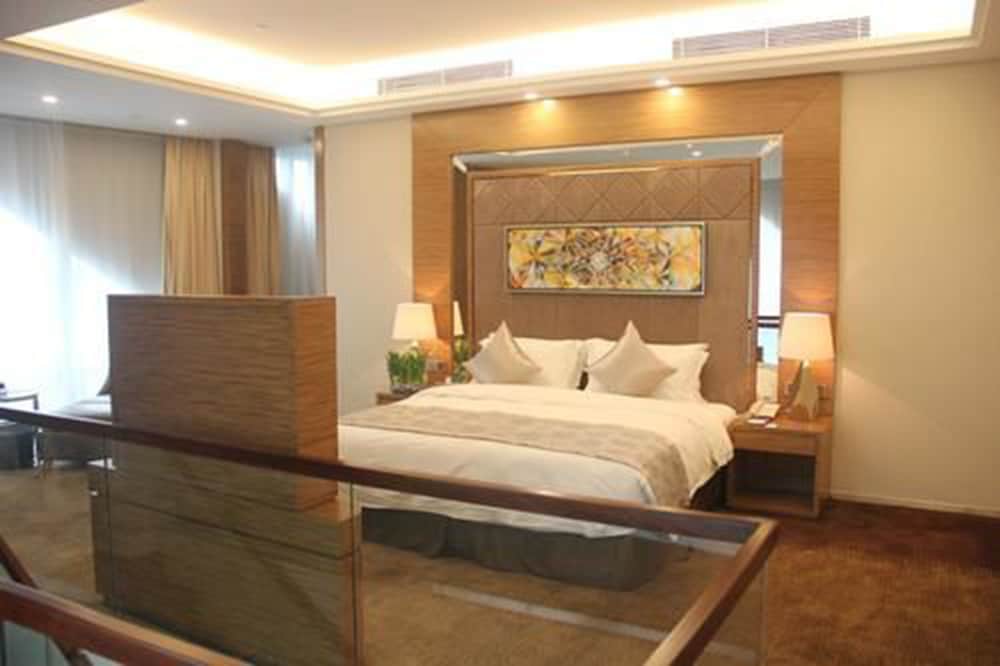 Gems Cube International Hotel Shenzhen 8/31