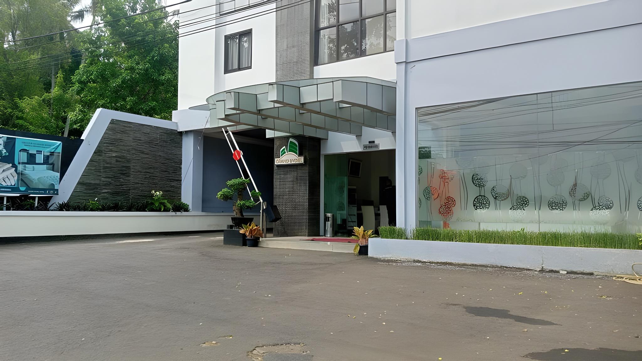 Grand Bydiel Hotel Cianjur 22/24