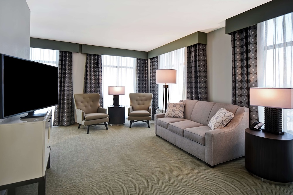 Homewood Suites By Hilton Greenville Downtown Sc 30/48