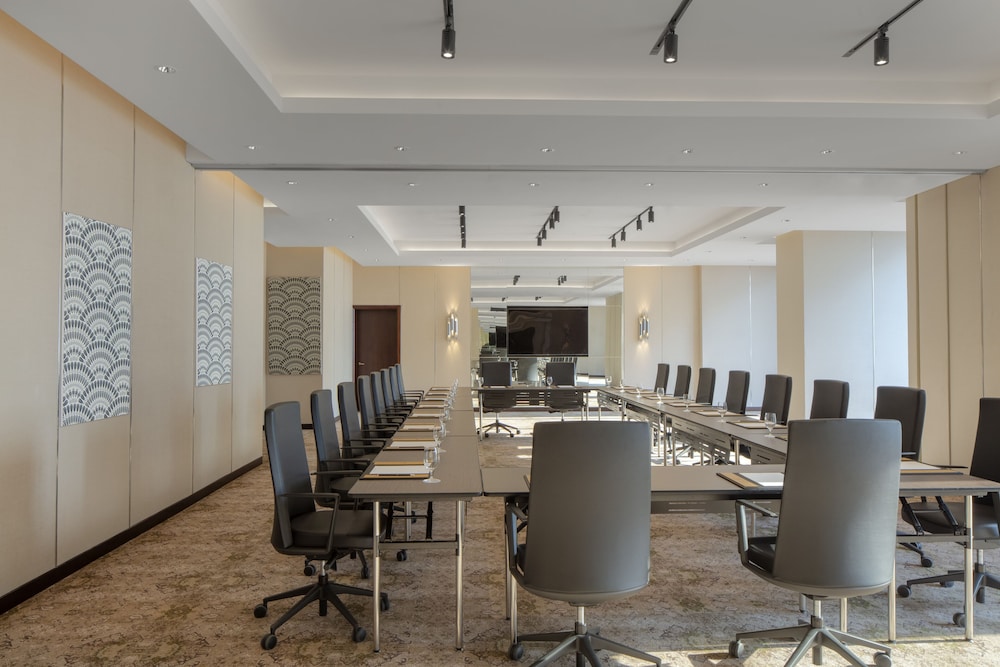 Dusit Doha Hotel 58/66