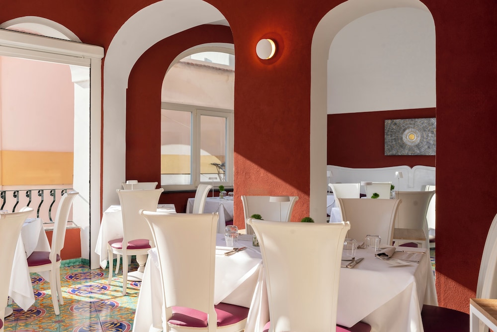 Savoia Hotel 69/80