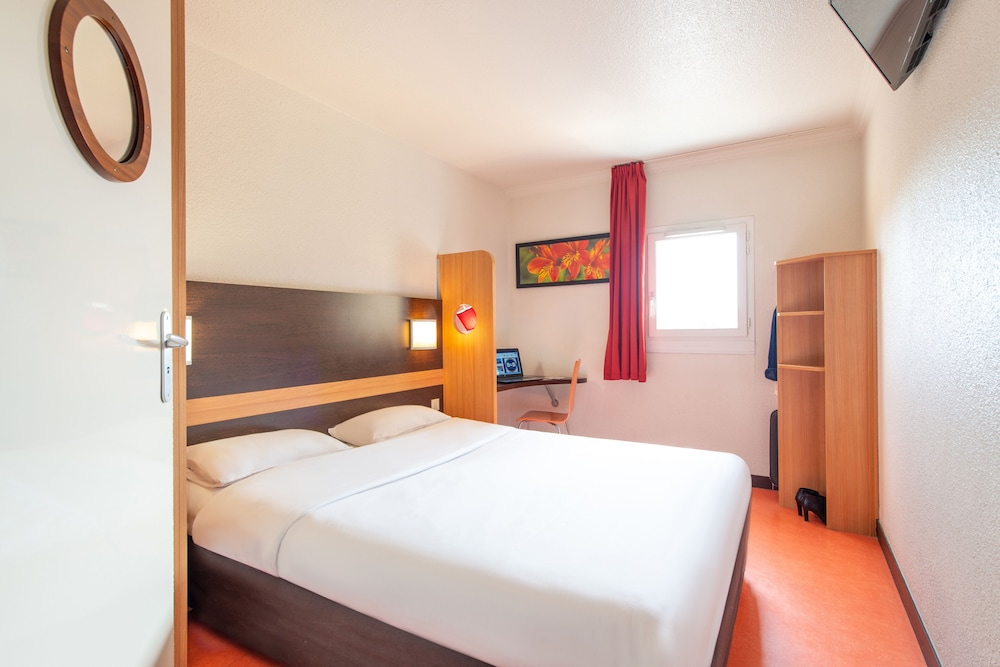 B&B Hotel Cholet Nord 27/64