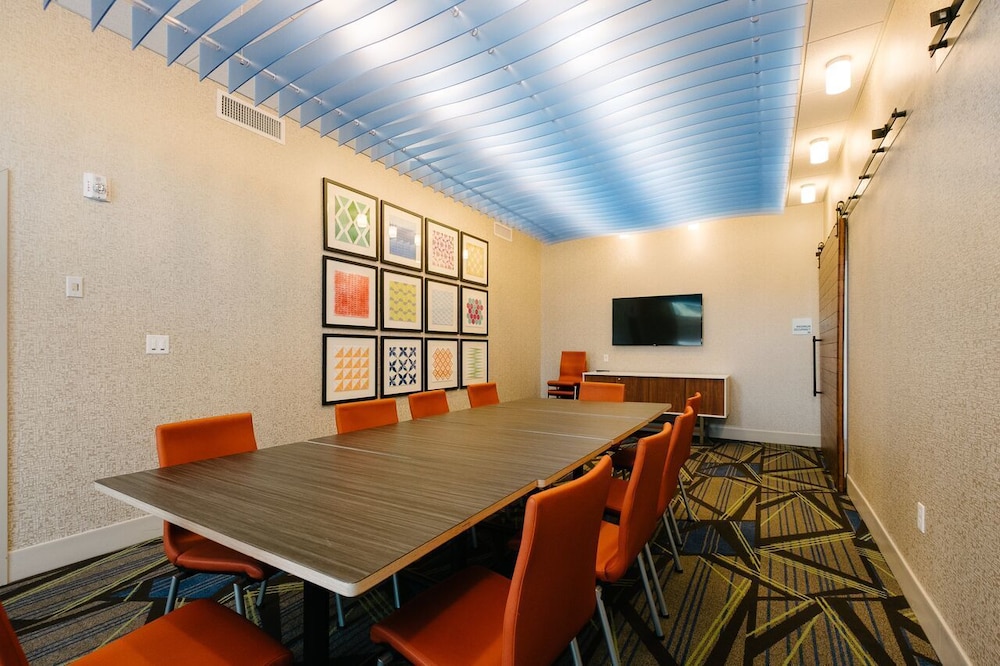 Holiday Inn Express And Suites Eagan Minneapolis Area 49/51
