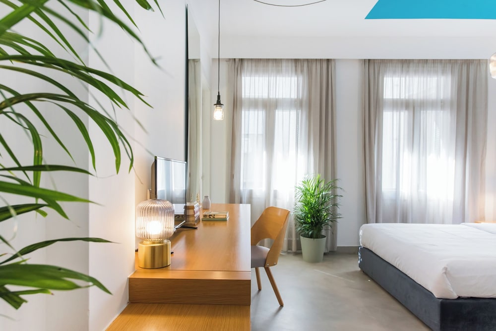 MONK Monastiraki Suites 18/38