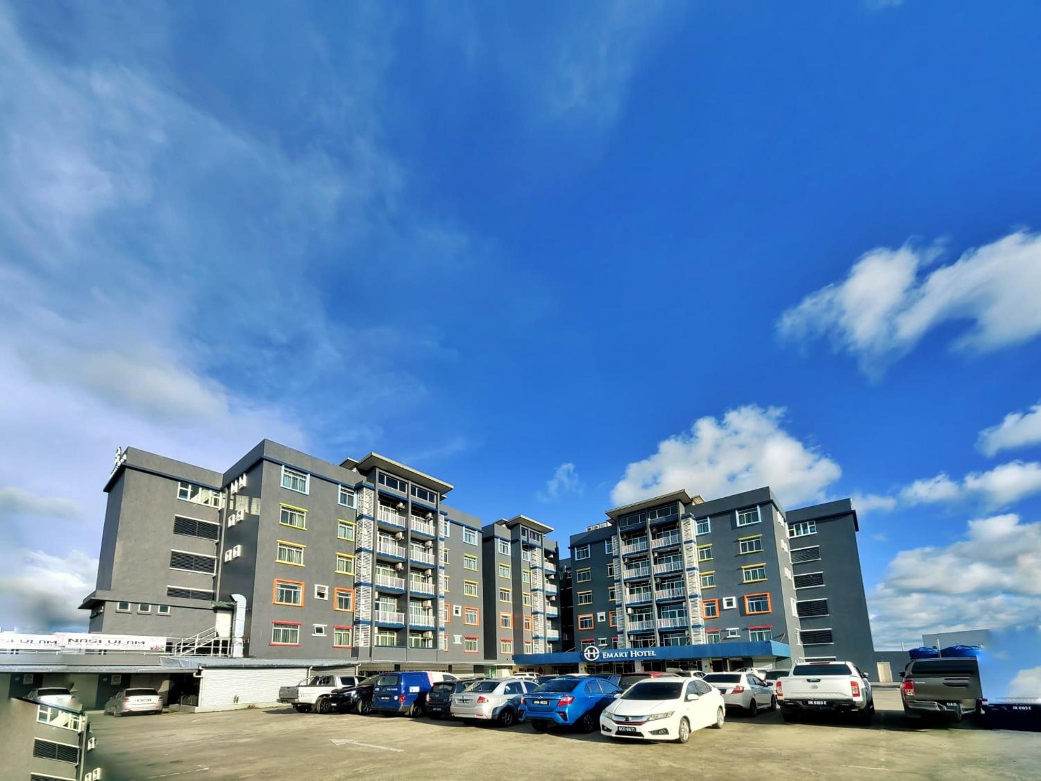 Emart Hotel (Riam) Sdn Bhd 40/50
