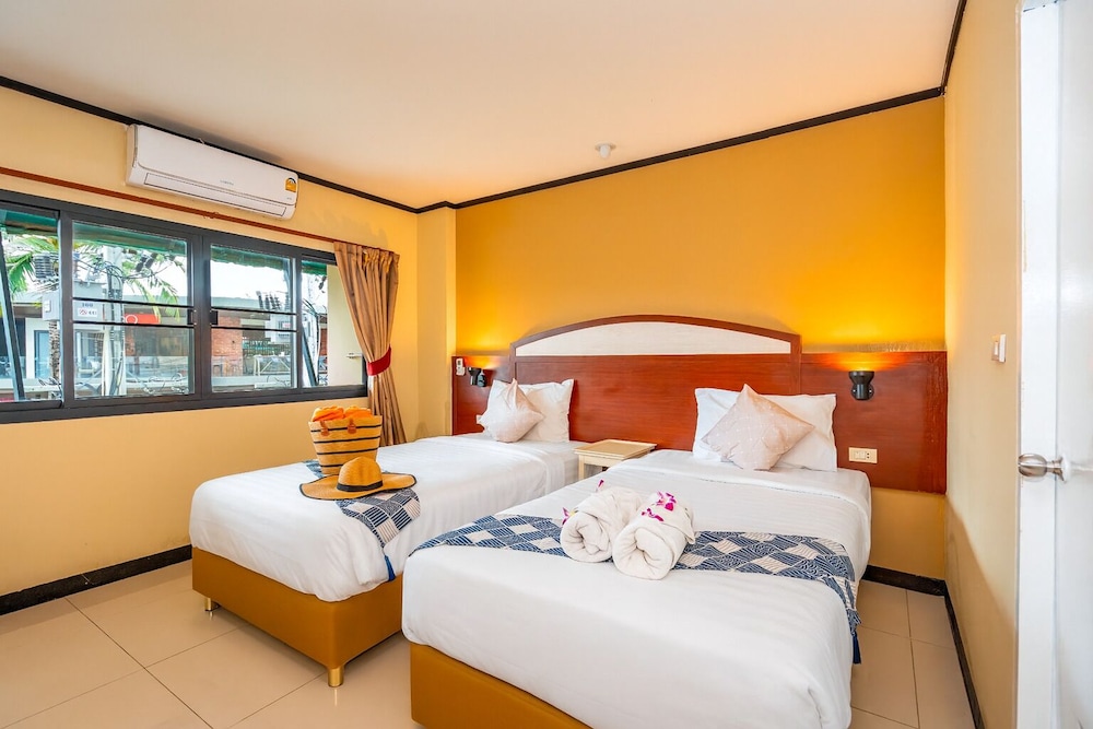 Outdoor Inn Kata Hotel 12/50