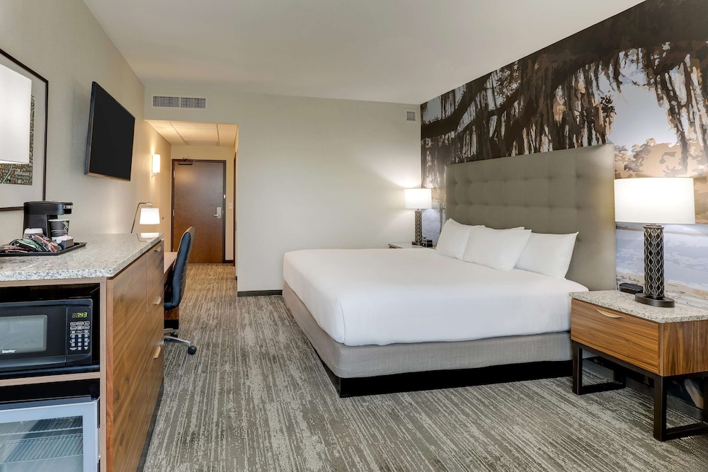 Drury Plaza Hotel Tallahassee 14/50
