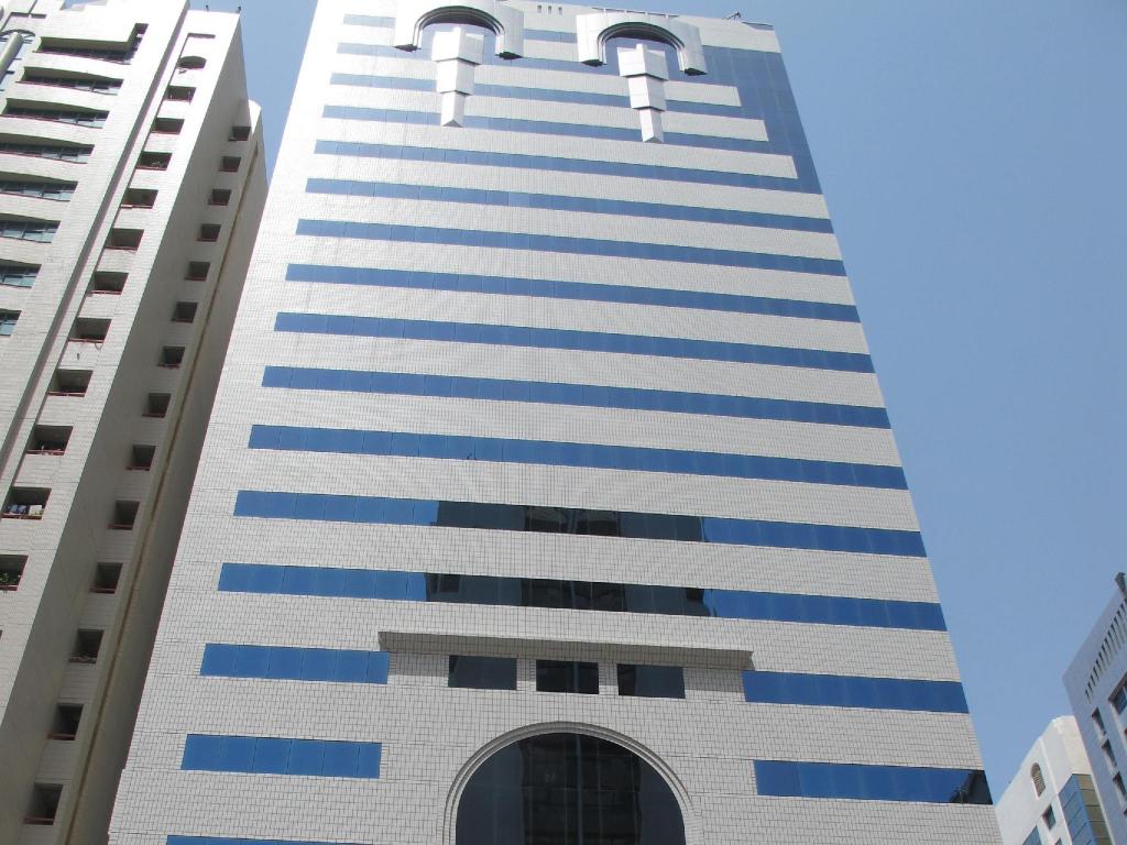 The Uptown Apartments 1/49