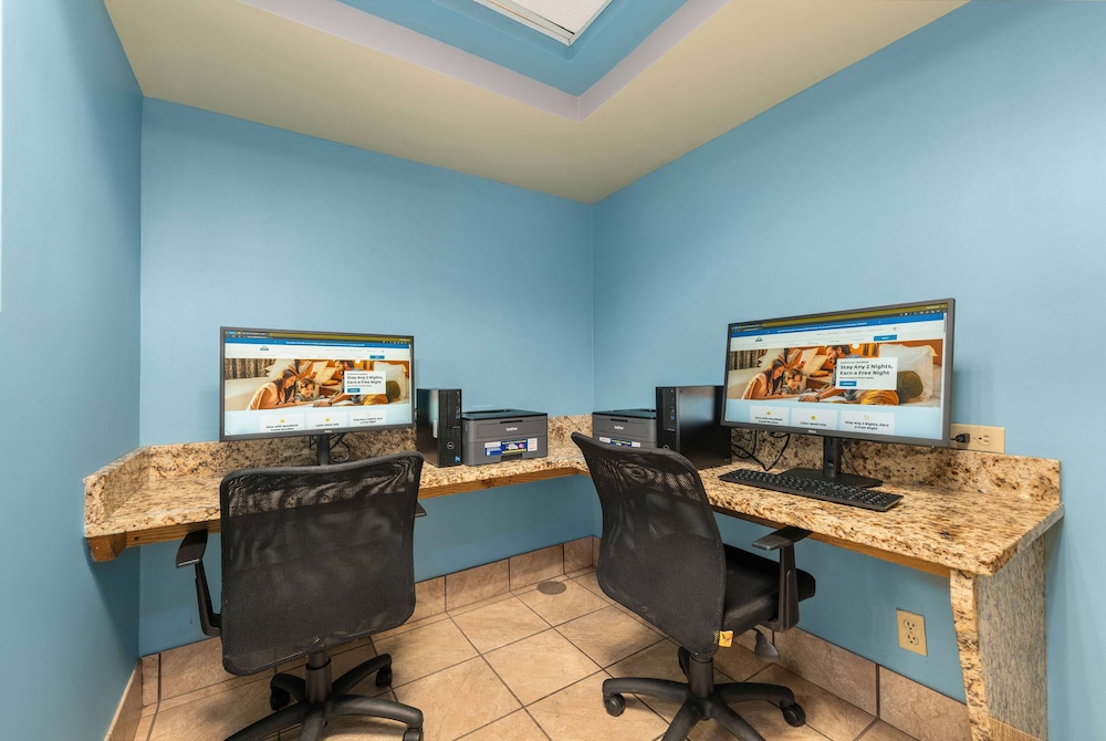 Days Inn by Wyndham Raleigh-Airport-Research Triangle Park 25/28