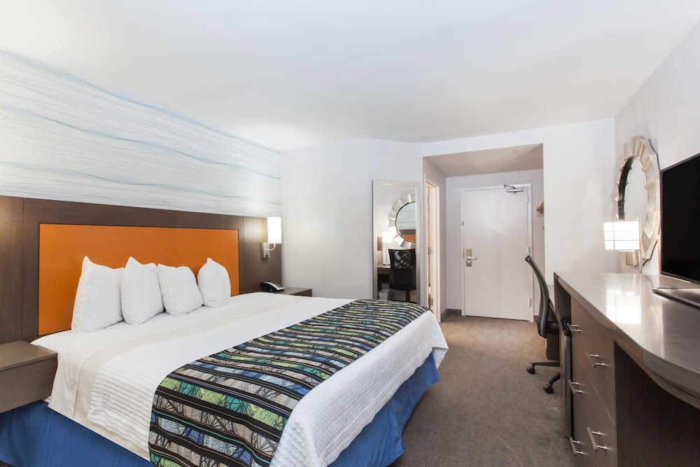 Days Inn by Wyndham Lanham Washington DC 16/40