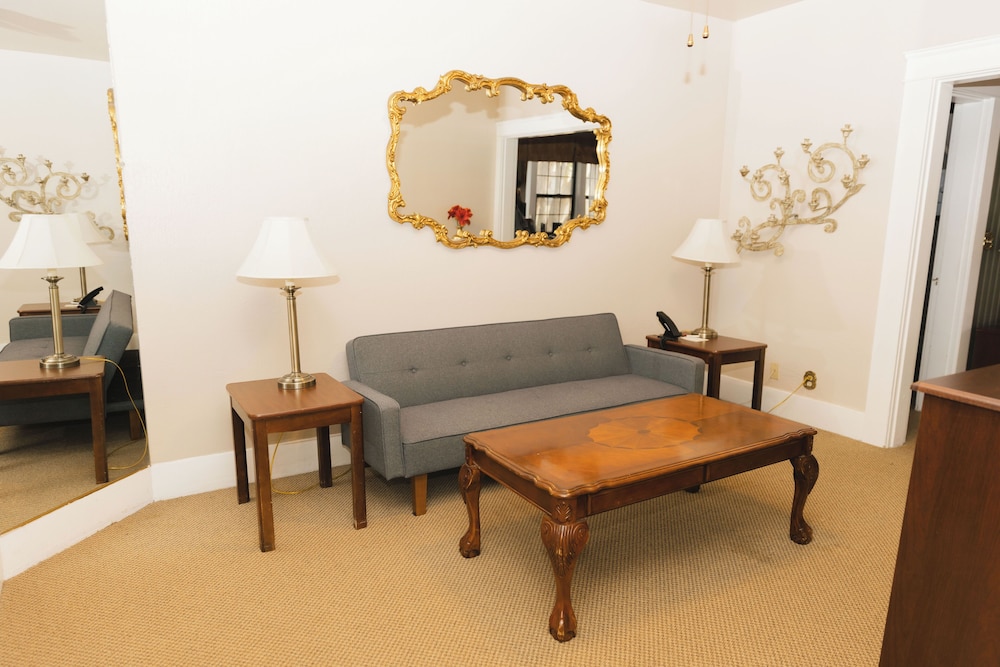 HISTORIC SANTA MARIA INN 11/67