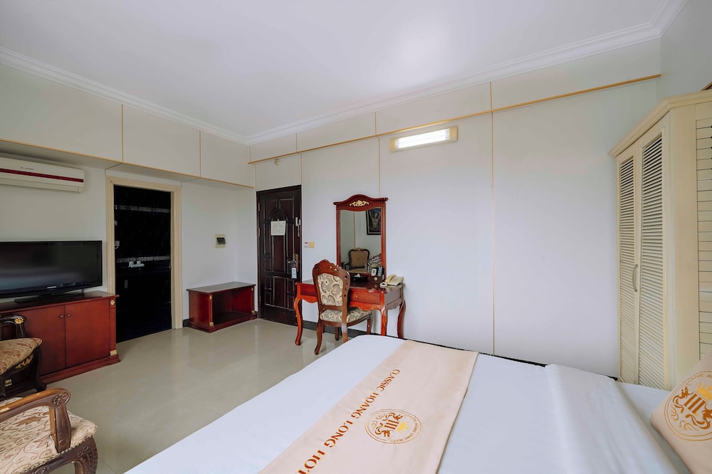 Classic Hoang Long Hotel 19/65