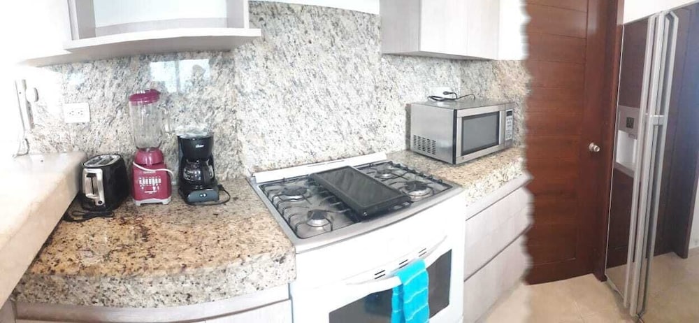 Gaviotas II Condo Hotel 32/39