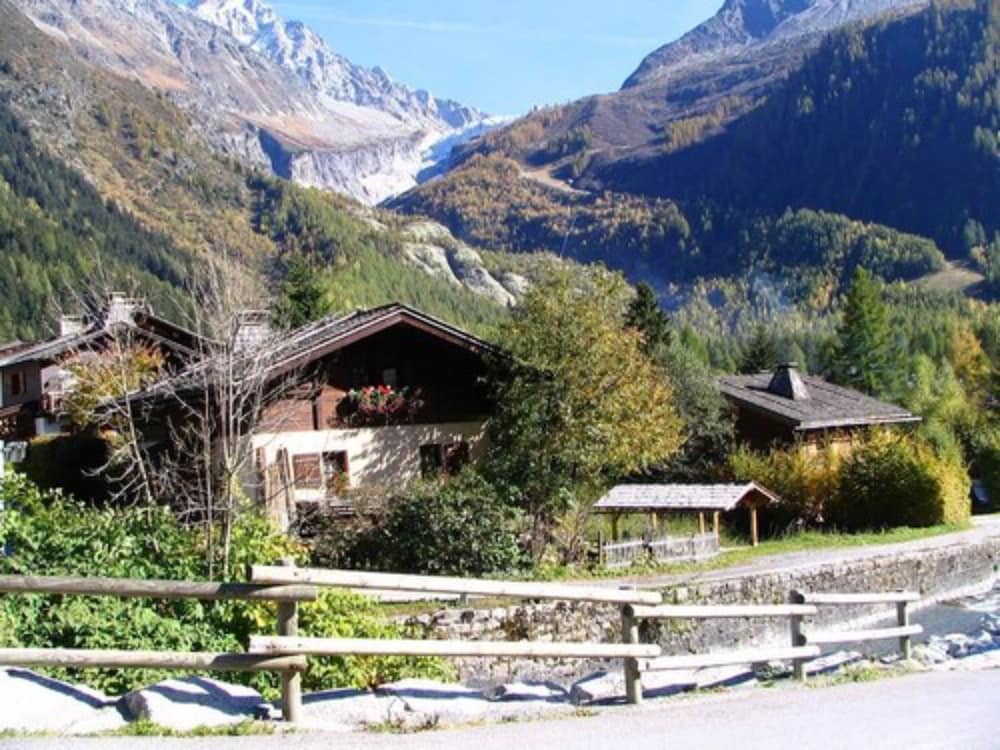 Hotel Le Dahu 27/38