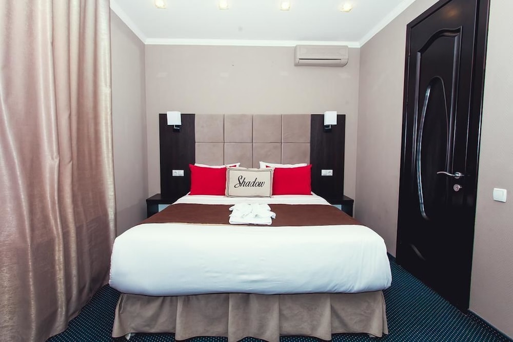 SHADOW BOUTIQUE HOTEL AND SPA 6/31