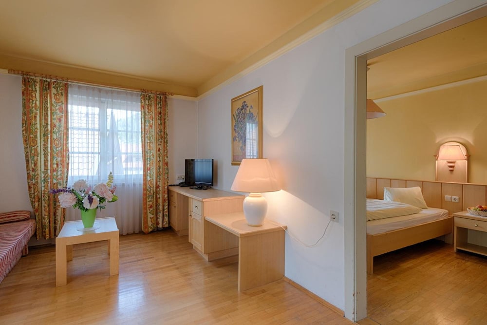 Vital Hotel Post 43/69