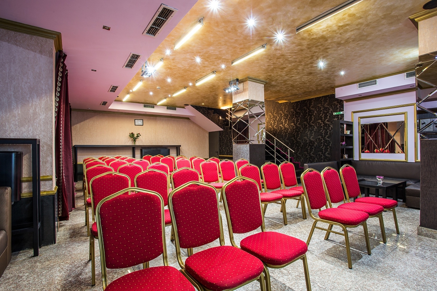 Art Plaza Hotel 20/26