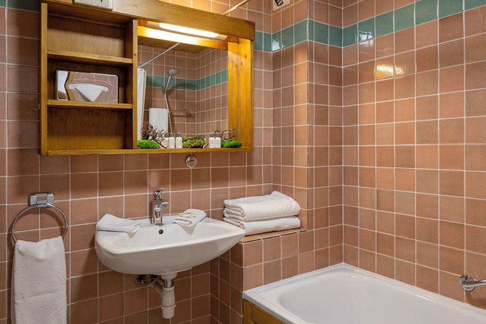 Hotel Courcheneige 46/50