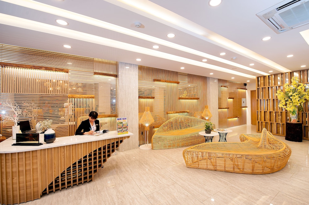 Adora Hotel 2/50