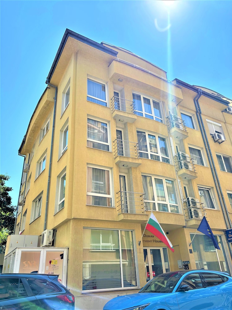 Dunav Apartment House 2/50