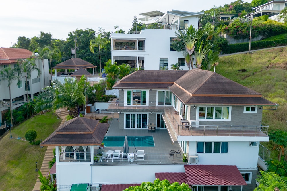 Baan Waru Seaview 5/50