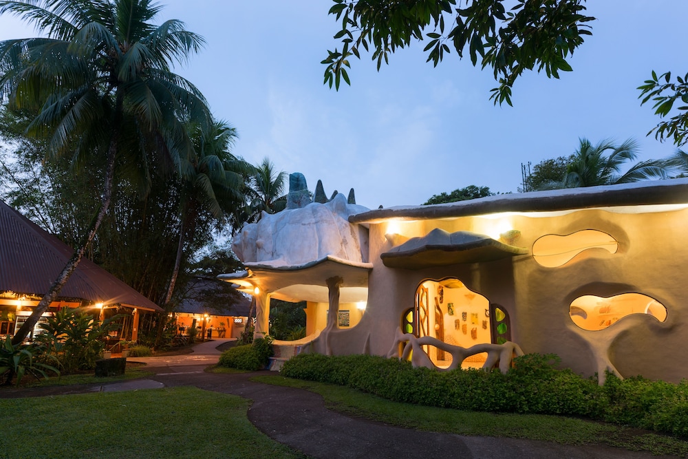 Laguna Lodge Tortuguero 7/67