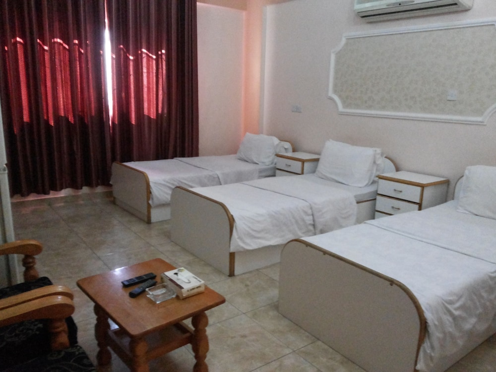 Al Qidra Hotel 9/24