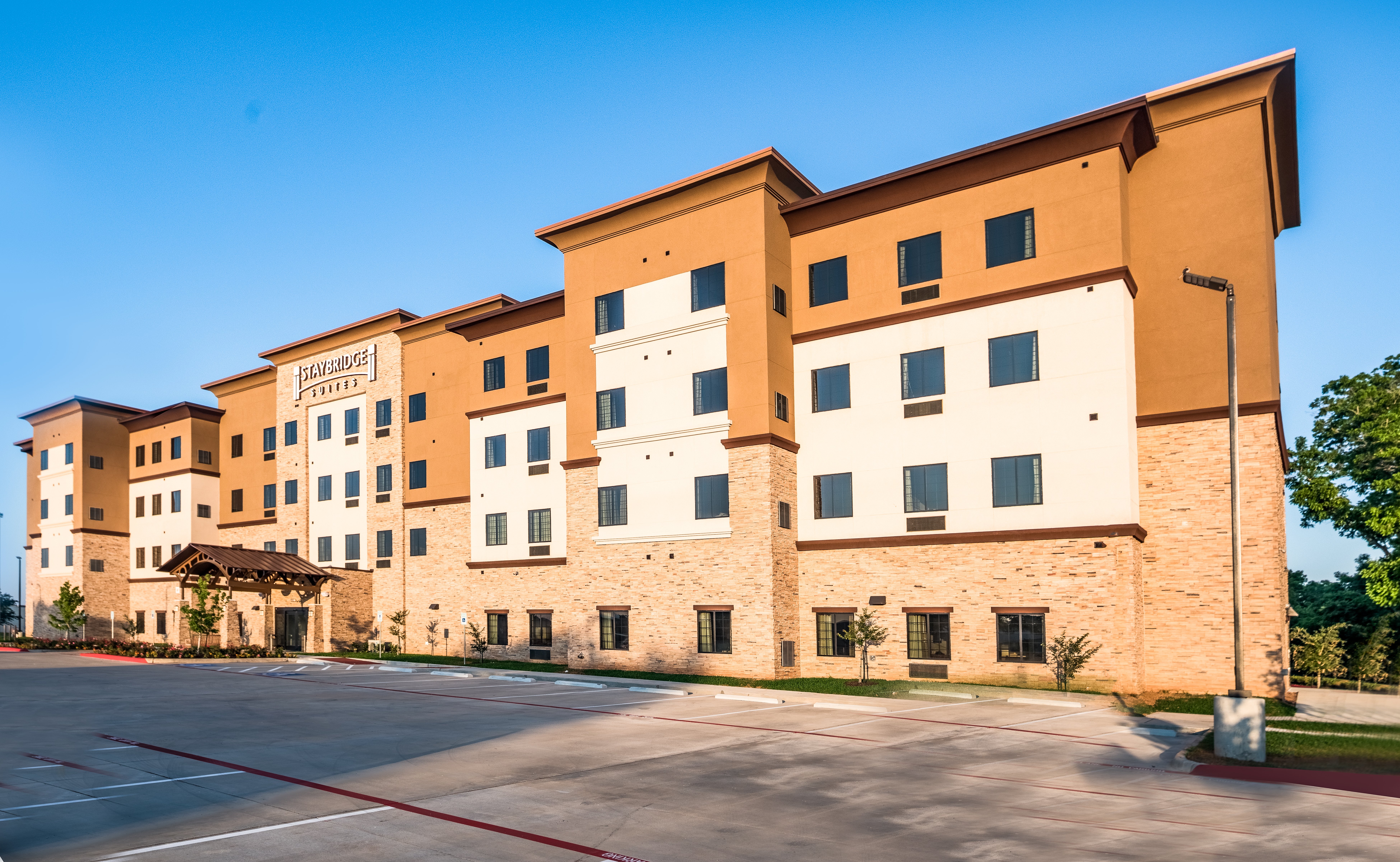Staybridge Suites Lake Jackson 48/53