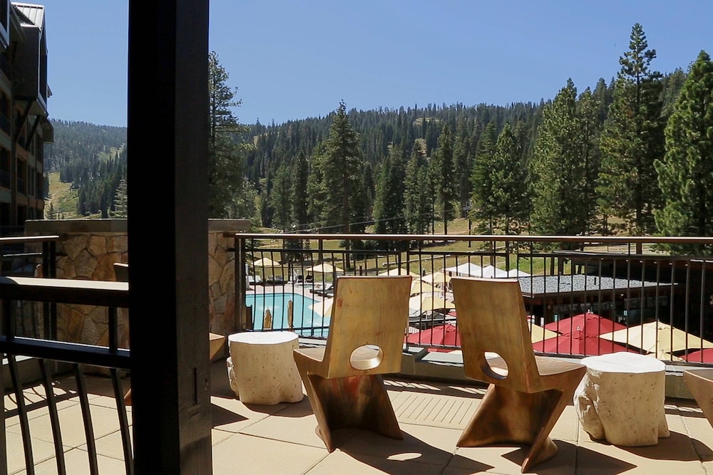 The Ritz Carlton Lake Tahoe 3/58
