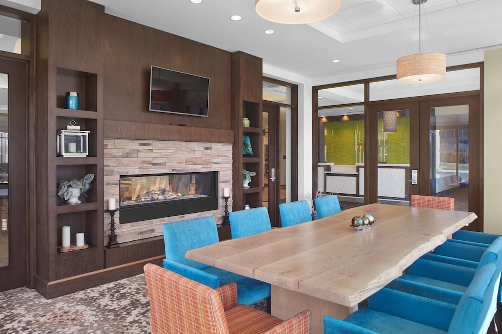 Hilton Garden Inn Akron 66/77