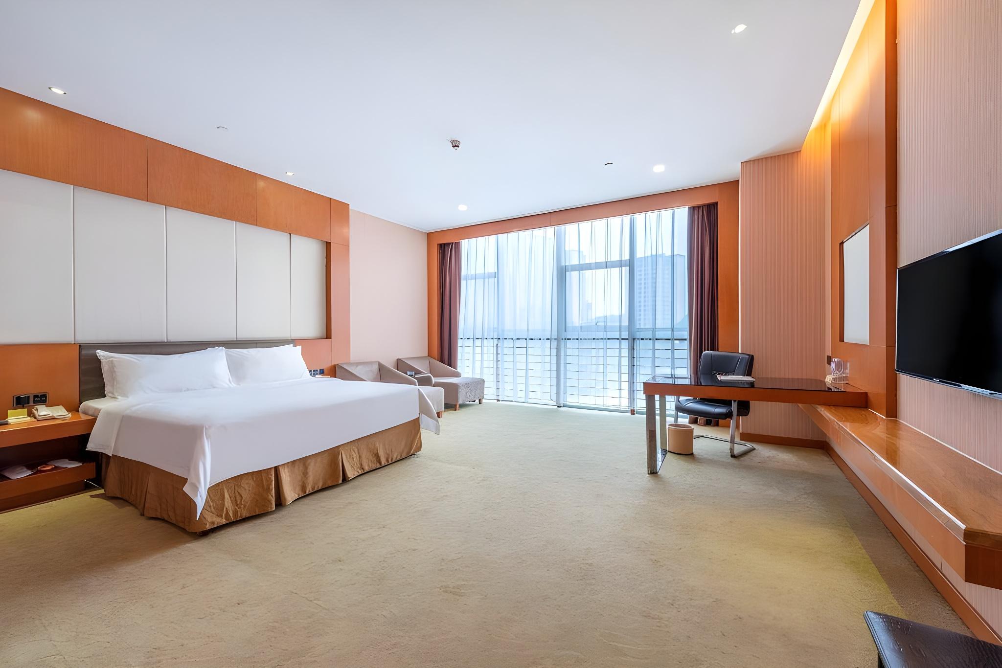 Deluxe, Queen Bed