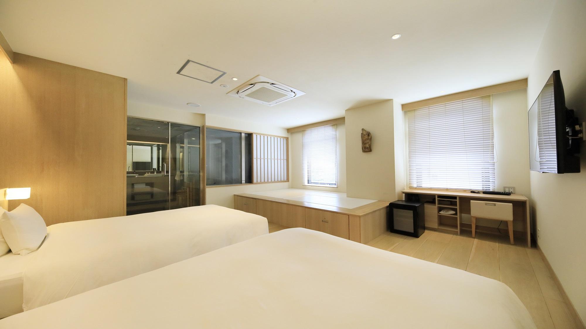Deluxe, Twin Beds, Semi Outdoor Bath