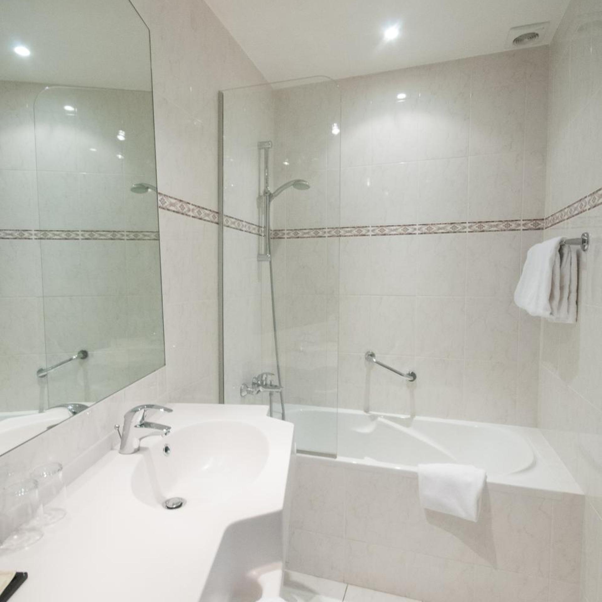 Les Hotels Du Pre 39/43