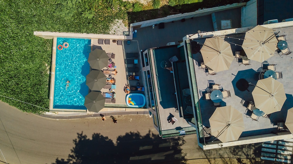 Capo Verde Hotel, Batumi 57/63