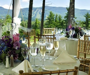The White Mountain Hotel And Resort 34/49