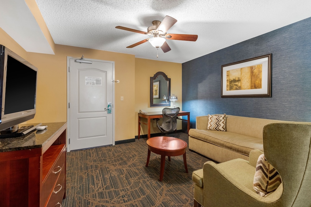 Hilton Garden Inn Tupelo Ms 32/44
