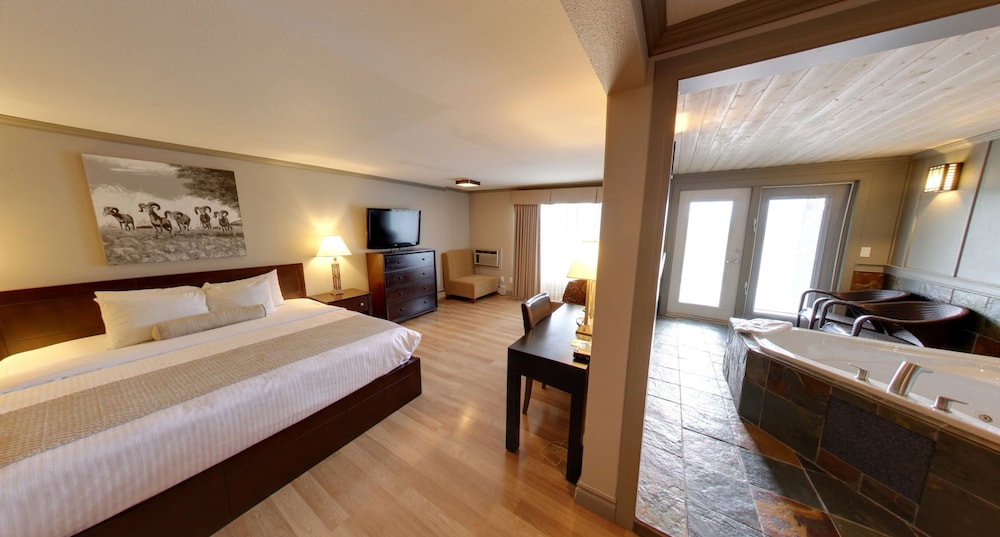 Days Inn By Wyndham Golden 16/41