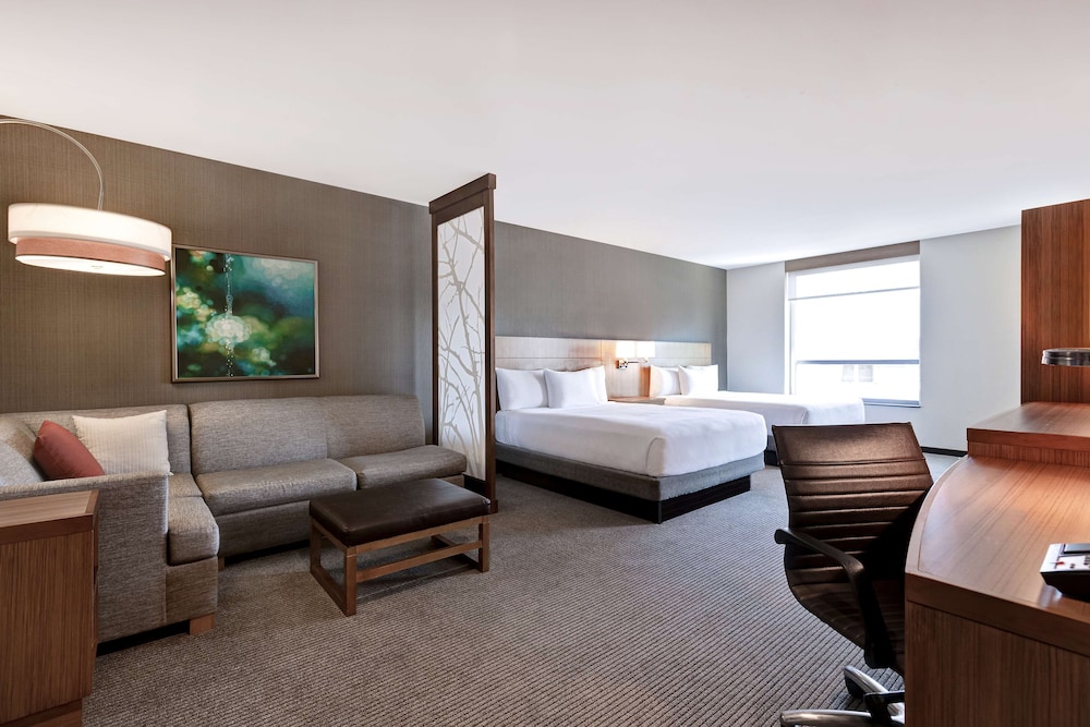 Hyatt Place Bloomington/Normal 13/56