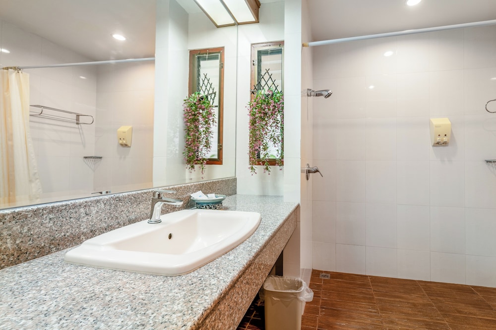 Sailom Resort Bangsaphan 55/55