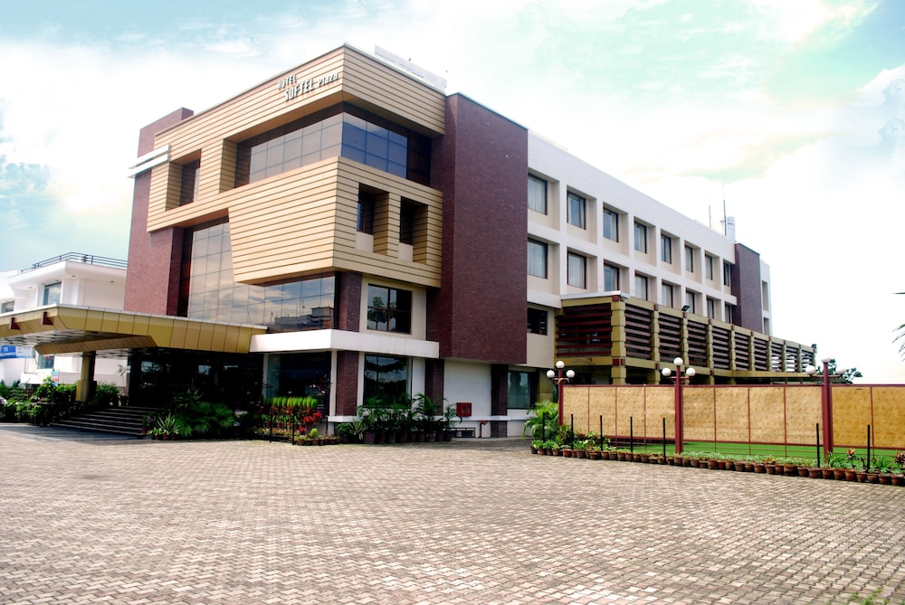 HOTEL SOFTEL PLAZA 7/50