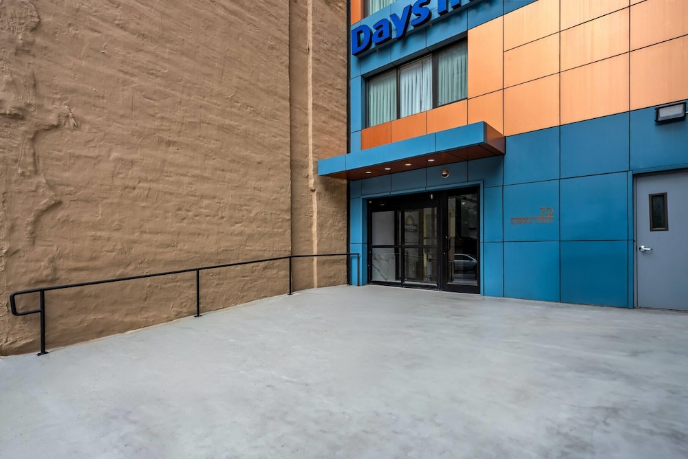 Days Inn by Wyndham New York Chinatown 44/59