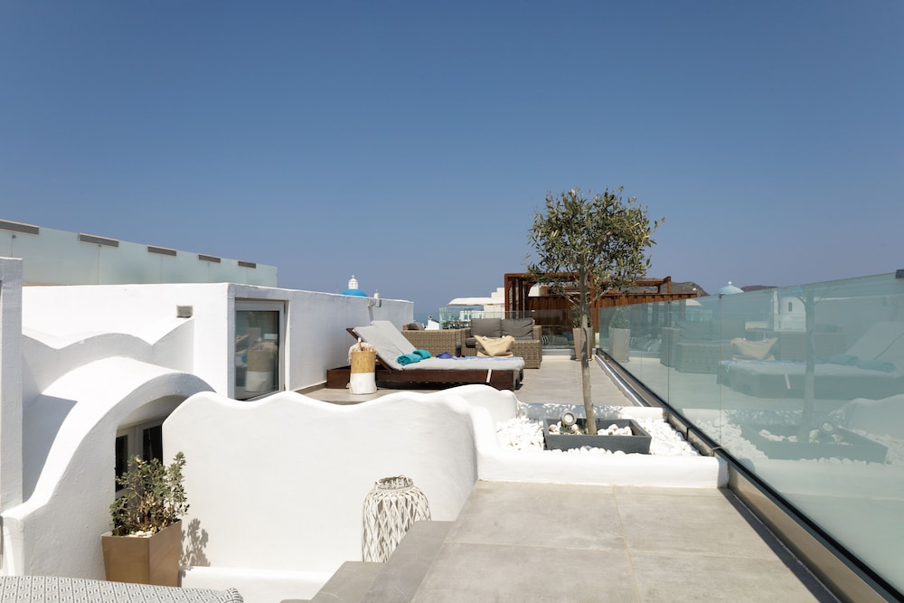 The Museum Project Oia 47/69