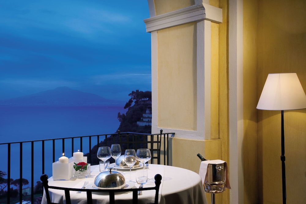 Grand Hotel Angiolieri 37/95