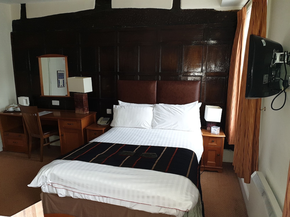 Red Lion Hotel 11/35