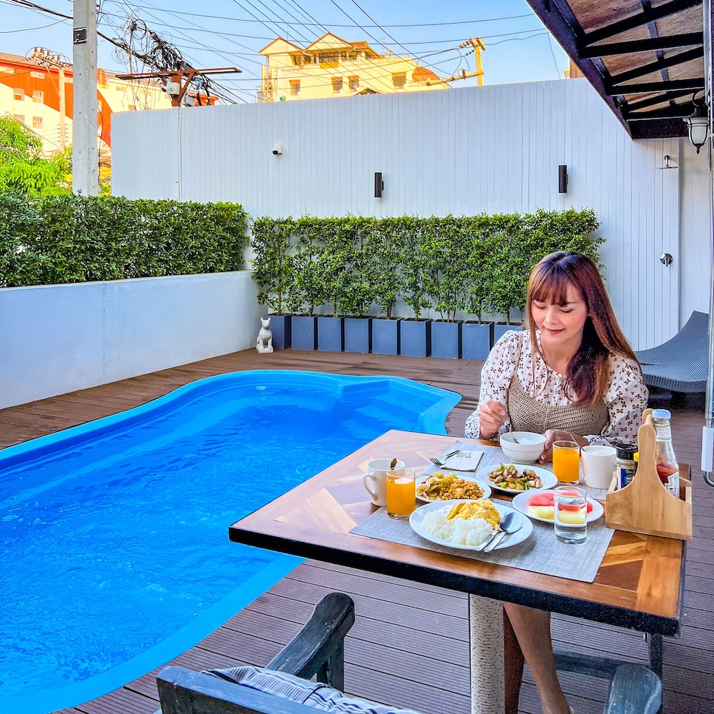 Luck Thai Hotel 37/50