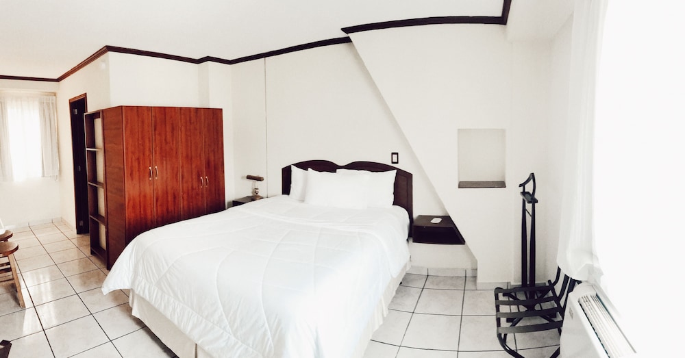 Gardenia Inn Hotel 23/67