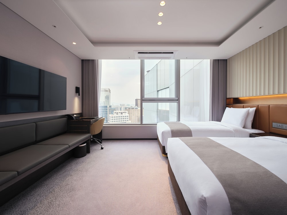 Stanford Hotel Myeongdong 19/50