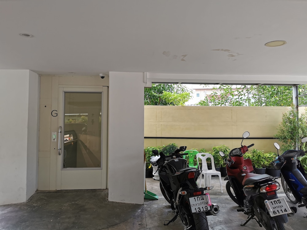 Lertnimit Boutique Hotel 8/61