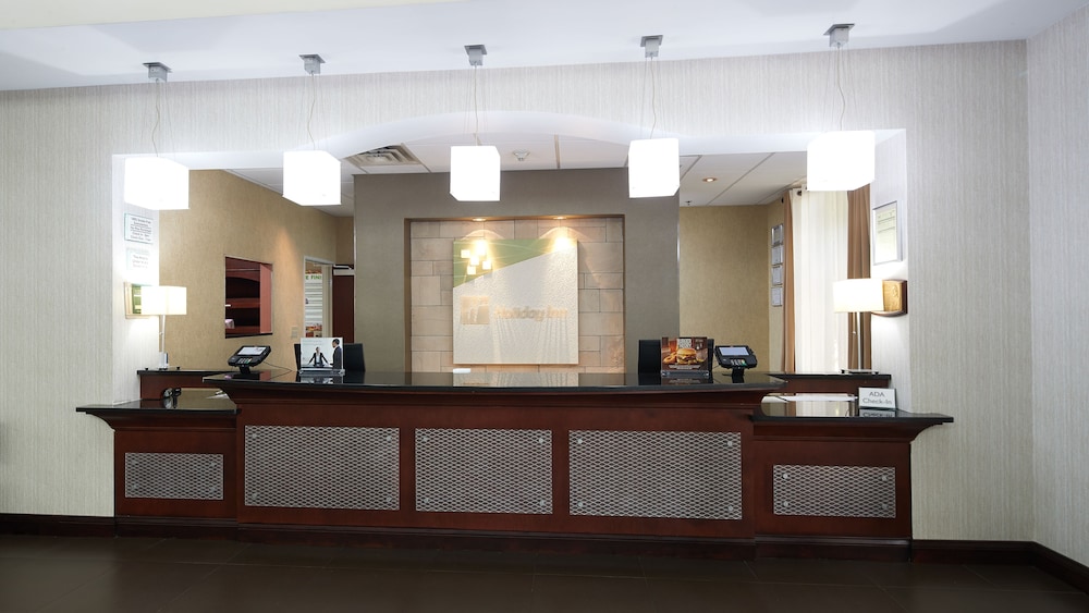 Holiday Inn Hotel Suites Stockbridge Atlanta I 75 11/50